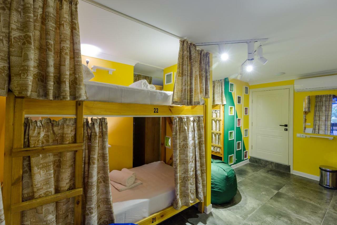 Batumi Surf Hostel Esterno foto
